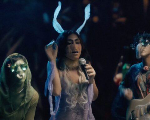 Santa Madero con trajes de animales