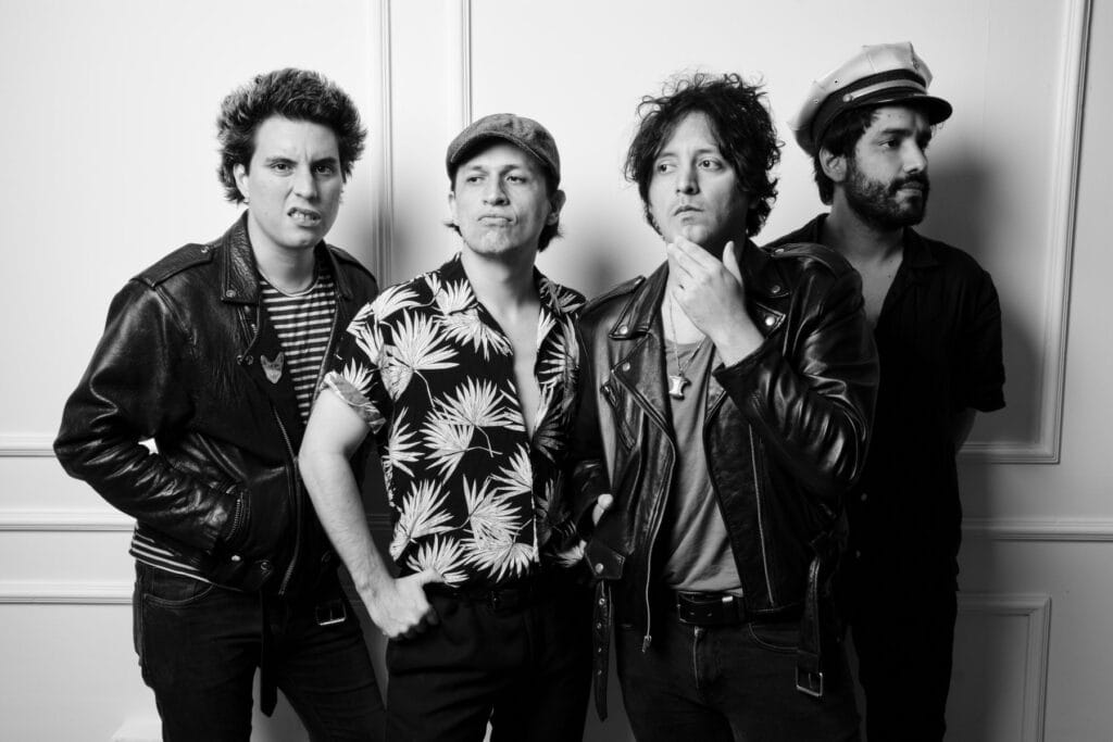 Los Outsaiders en blanco y negro