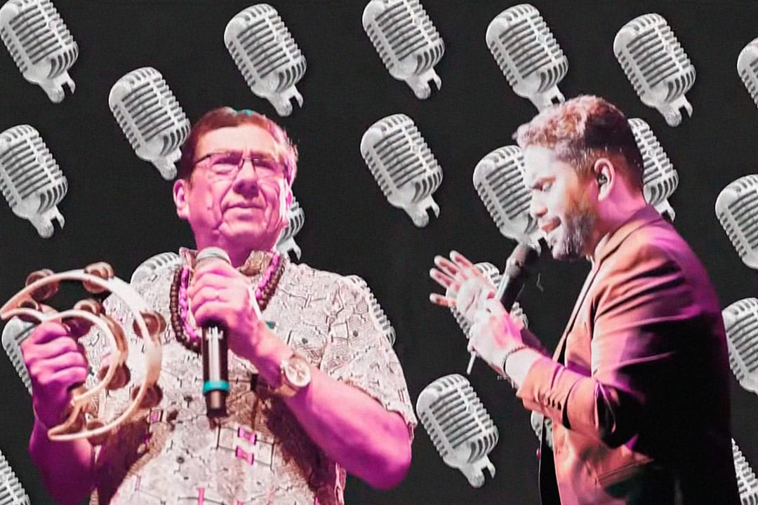 Vocalistas de Los Mirlos y Los Cumbia Stars en un collage de micrófonos