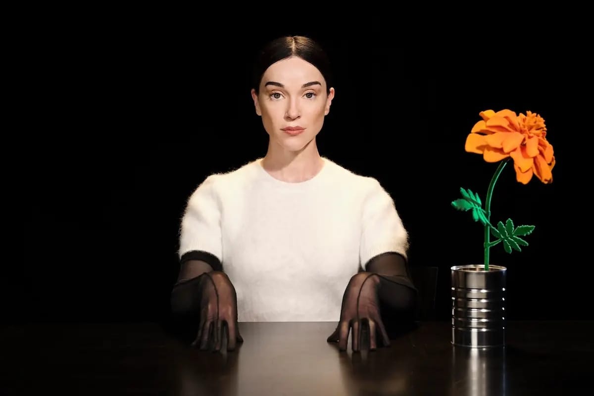 St. Vincent en las noticias de hoy con el lanzamiento de su nuevo tema