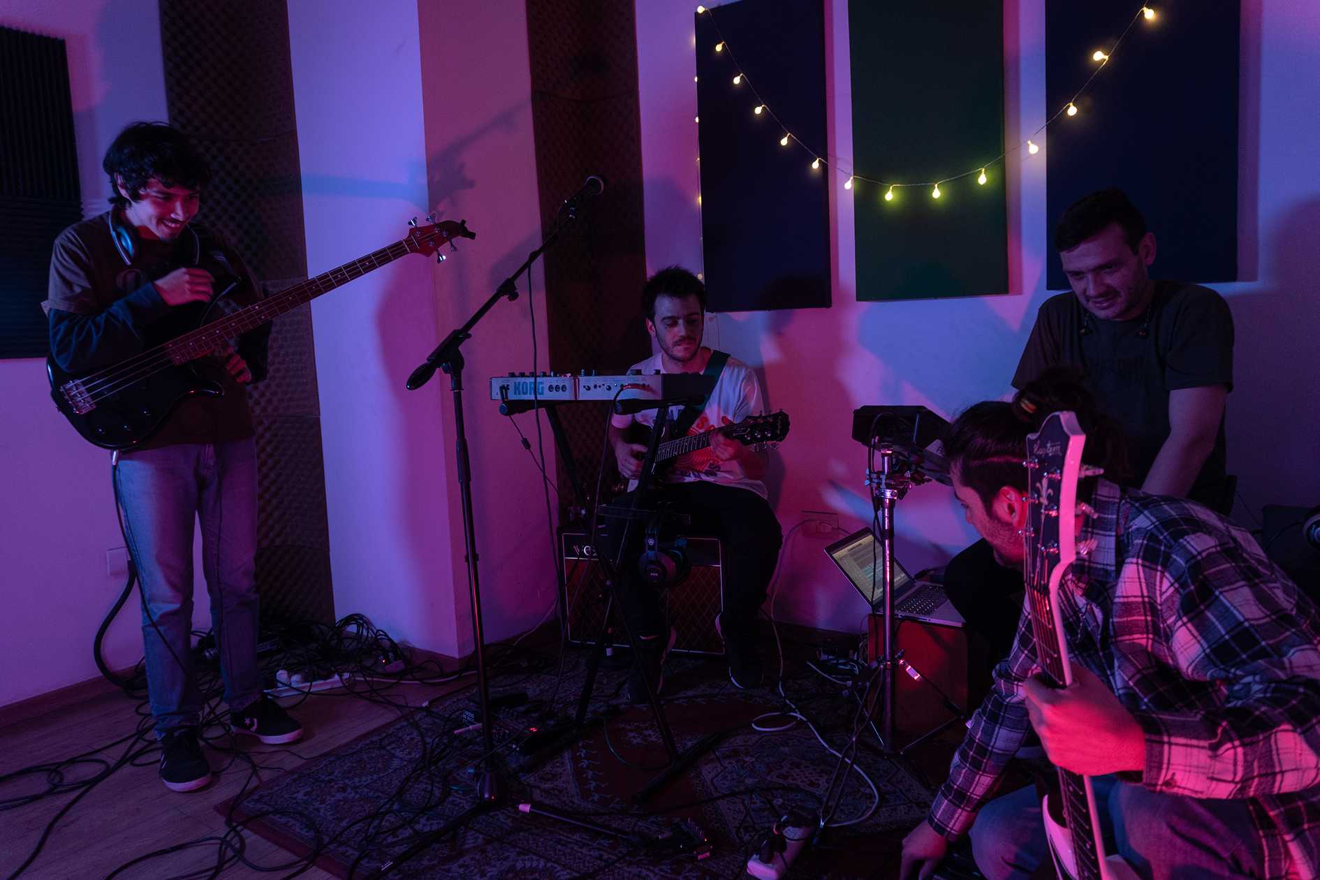 Fluo Flan en su sala de ensayo