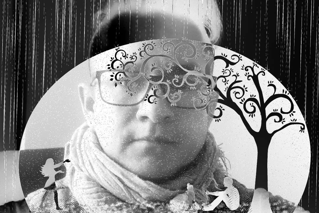 Orzava con la portada de su álbum Domo III