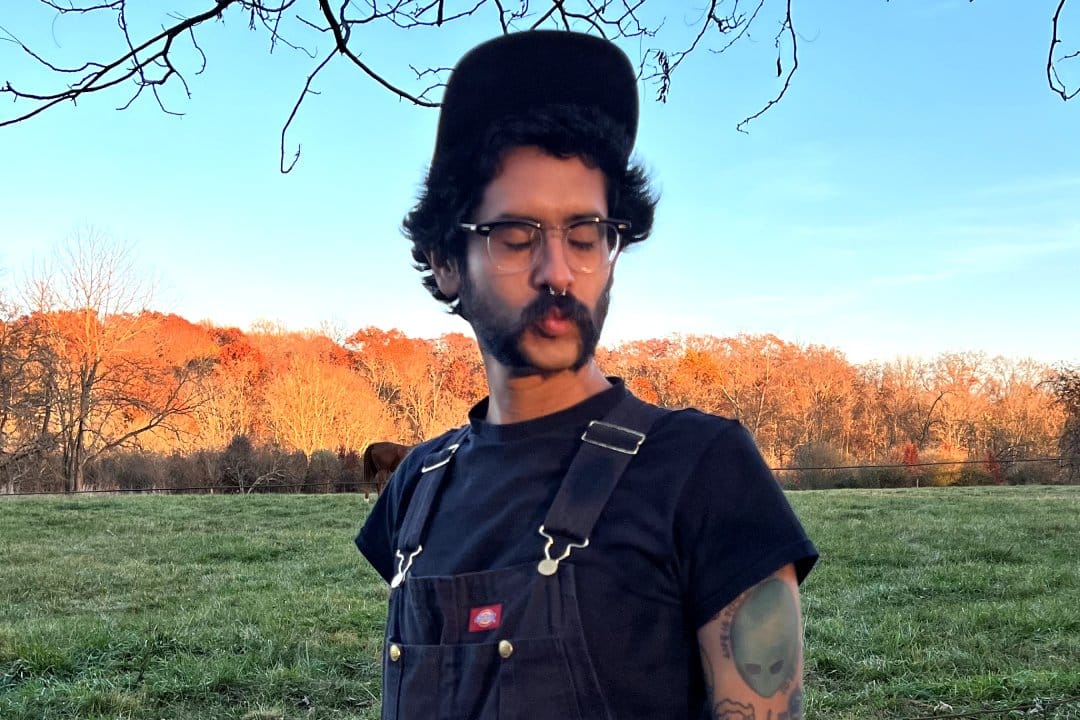 Exploding Sun con un campo de fondo