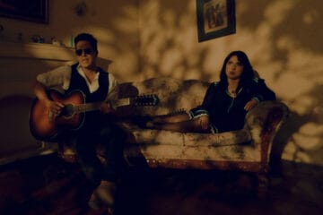 Roxie y Jhovan Tomasevich interpretando el tema “¿A Dónde Voy?”