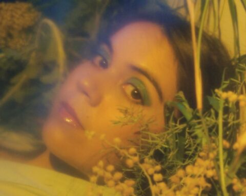 Salares en la sesión fotográfica de su disco Mejor Así