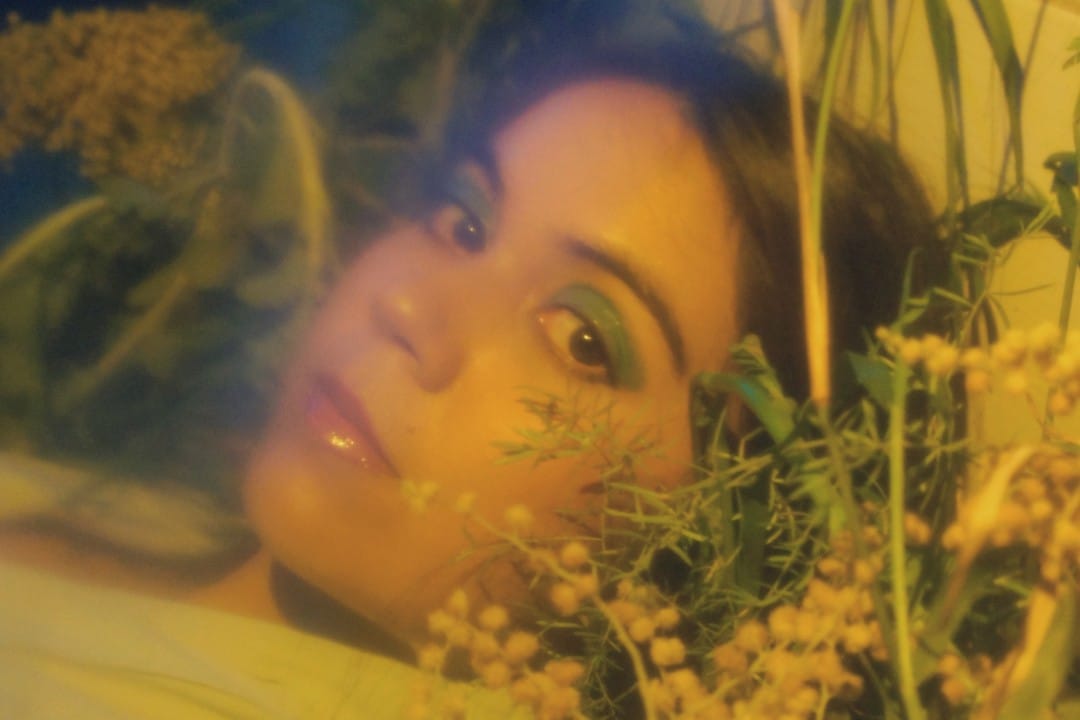 Salares en la sesión fotográfica de su disco Mejor Así