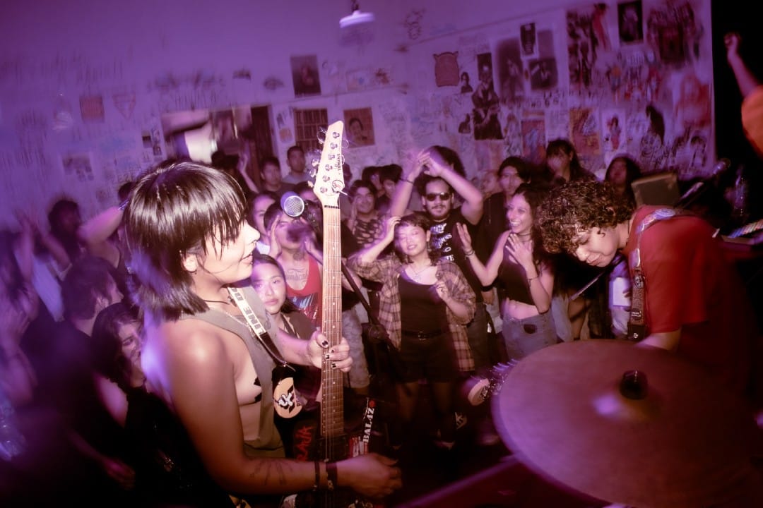 Lázaro Suplika Dopamina en concierto en Arequipa