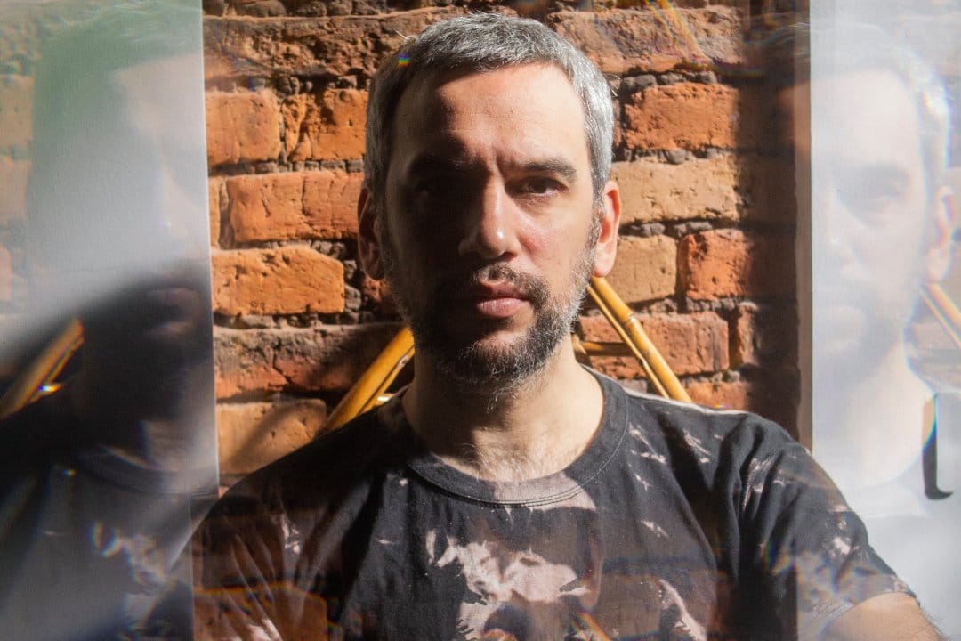 Barrio Lindo mirando de frente