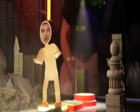 Koala del Riesgo en el videoclip de “Abogados”