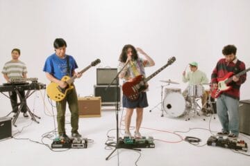 Niños del Cerro en el videoclip de “Canto al mediodía”