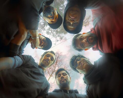 Panaqa en círculo en contrapicado