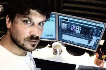 Tomás Gistau en su estudio de grabación