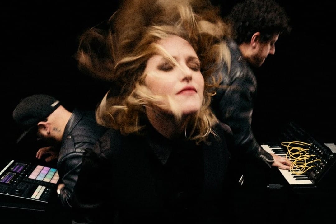 Hello Seahorse! en el videoclip de “Montaña”