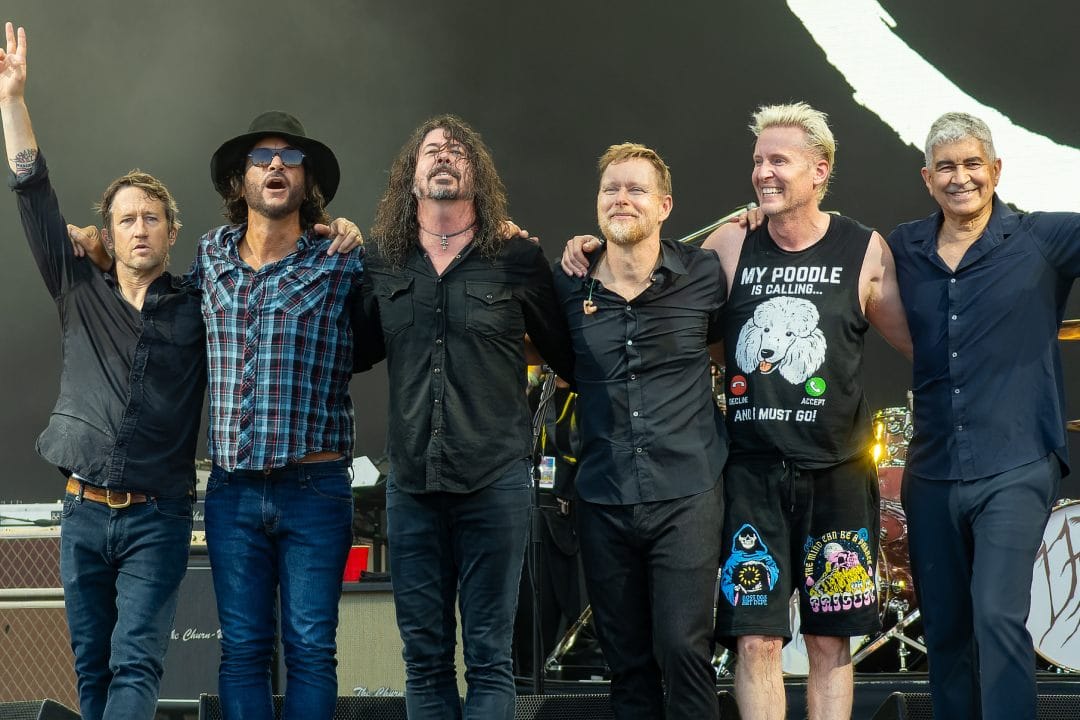 Foo Fighters arriba de un escenario