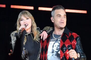 Robbie Williams junto a Taylor Swift cantando en 2018