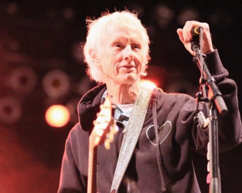 Robby Krieger sobre el escenario