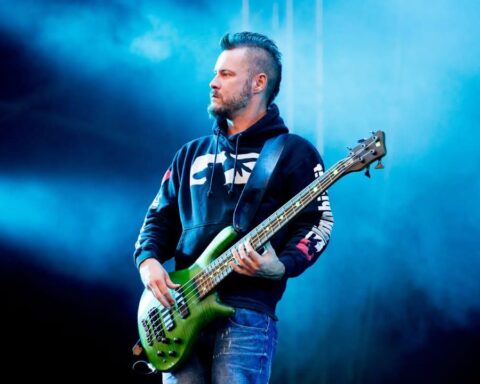 Sam Rivers sobre el escenario