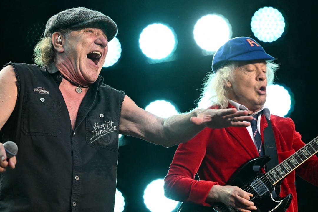 Brian Johnson y Angus Young de AC/DC
