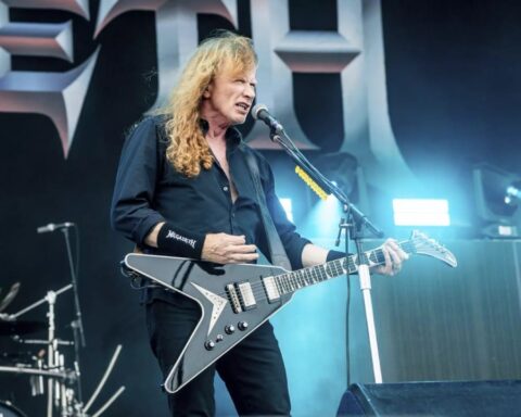 Dave Mustaine de Megadeth en concierto