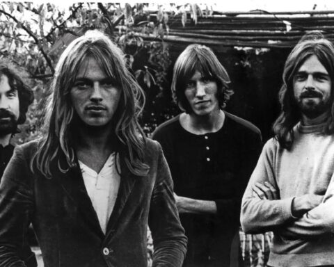 Pink Floyd posando en blanco y negro