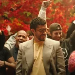 Bad Bunny bailando con saco