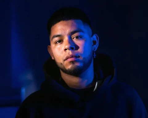 Chinonegro en su estudio