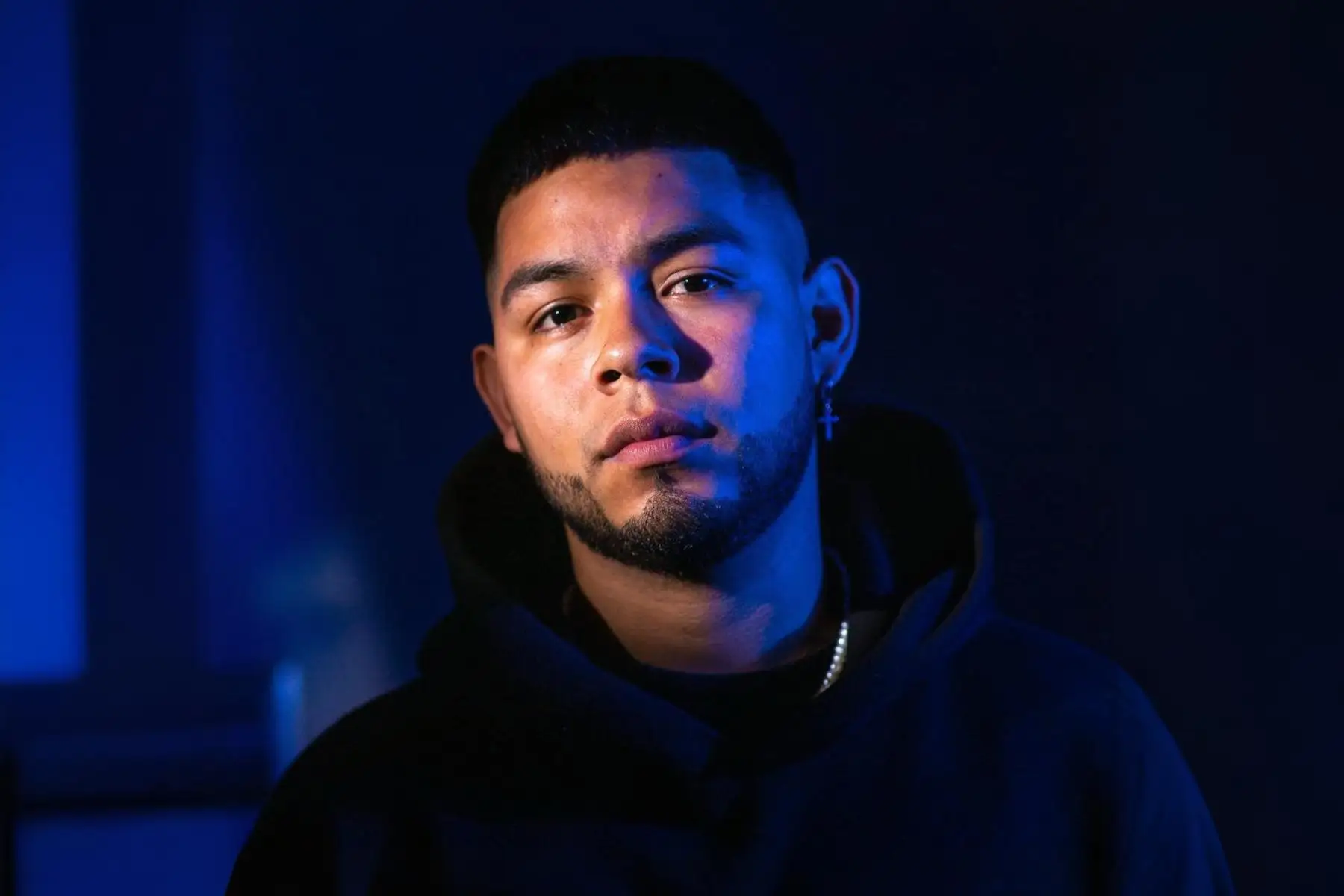 Chinonegro en su estudio