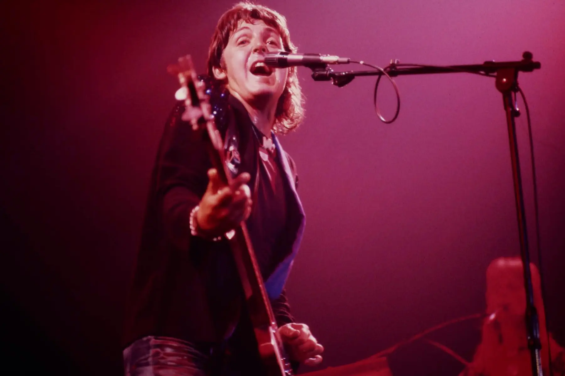 Paul McCartney junto a Wings