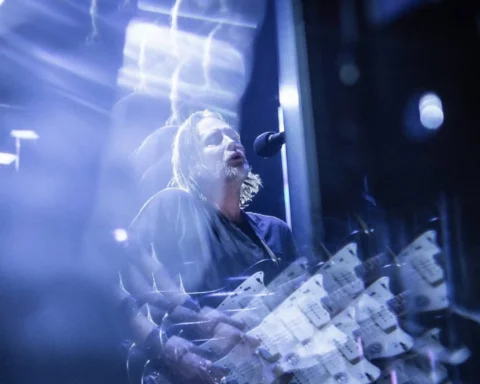 Thom Yorke de Radiohead sobre el escenario
