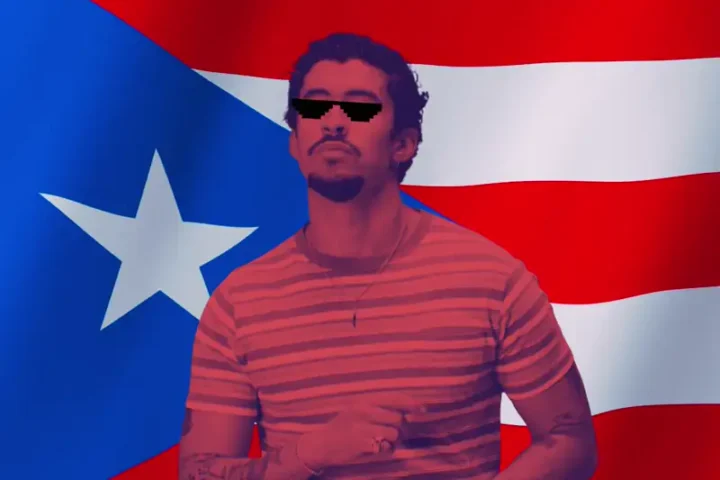 Bad Bunny con la bandera de Puerto Rico