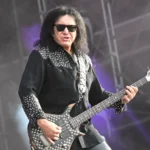 Gene Simmons de Kiss en el escenario