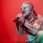 Corey Taylor de Slipknot en el escenario