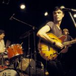 Talking Heads sobre el escenario en 1976