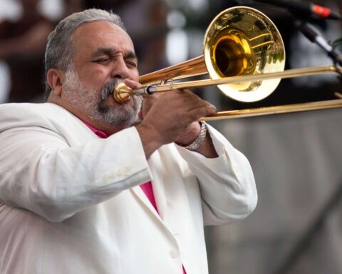 Willie Colón con su trombón