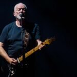 David Gilmour con su guitarra Black Strat
