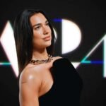 Dua Lipa con el logo de A24