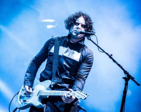 Jack White en el escenario