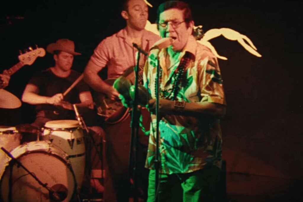 Los Mirlos y La Lom en el escenario