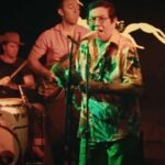 Los Mirlos y La Lom en el escenario