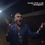 Morrissey en la portada de Make Up Is A Lie