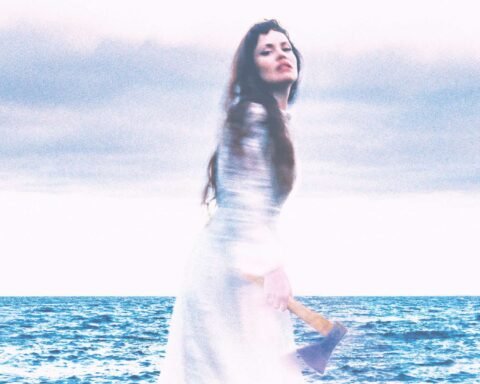 Natalia Doco en la portada de Hacha