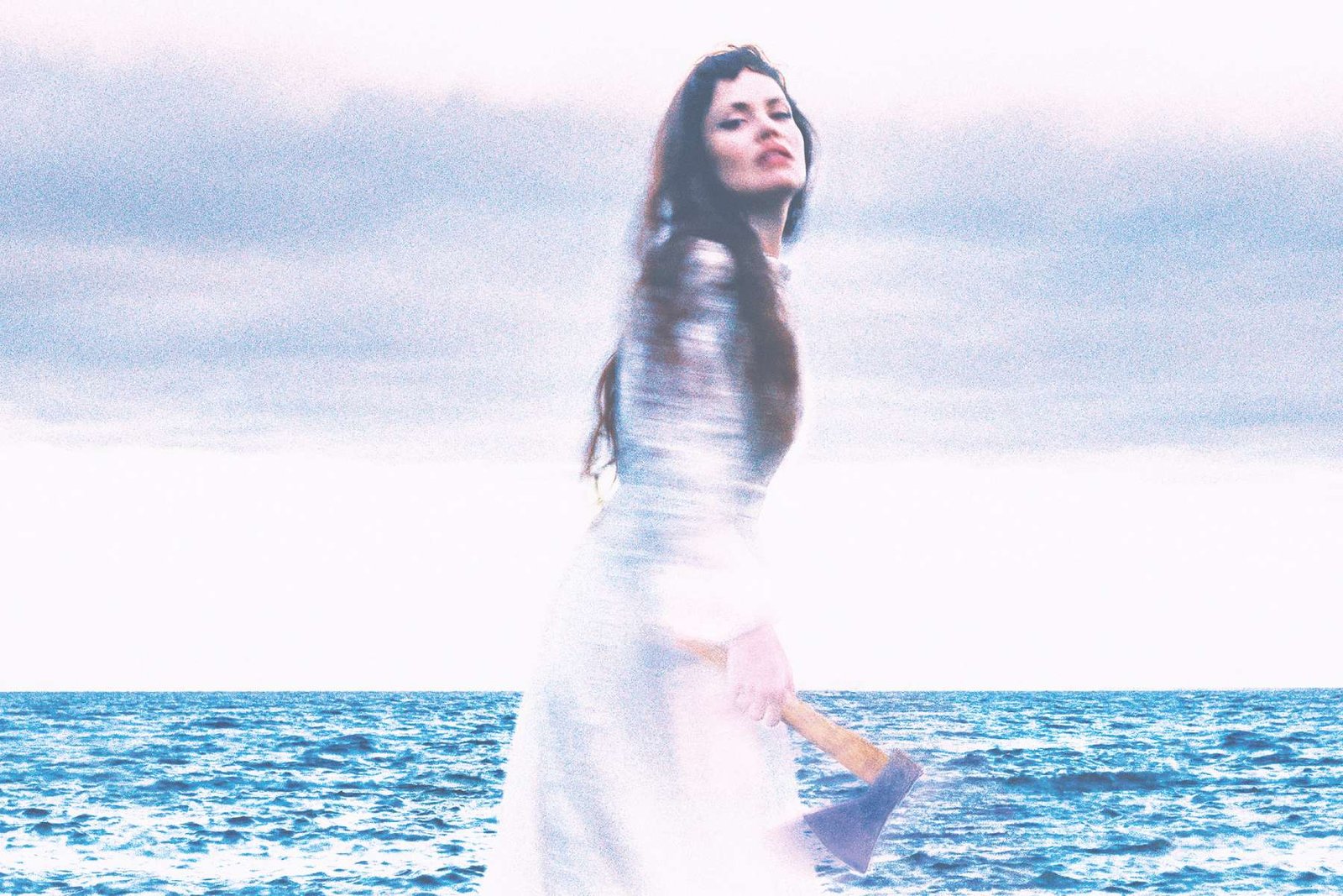 Natalia Doco en la portada de Hacha