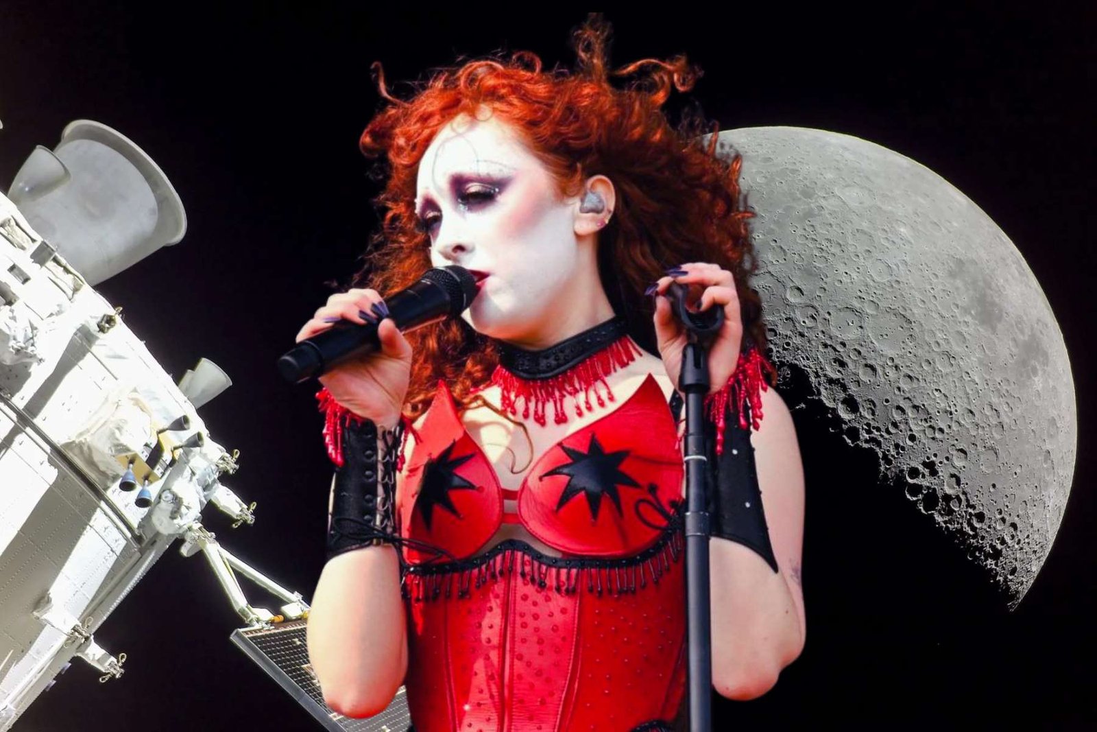 Chappell Roan con Artemis II