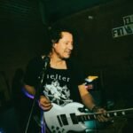 Garzomorphosis con su guitarra