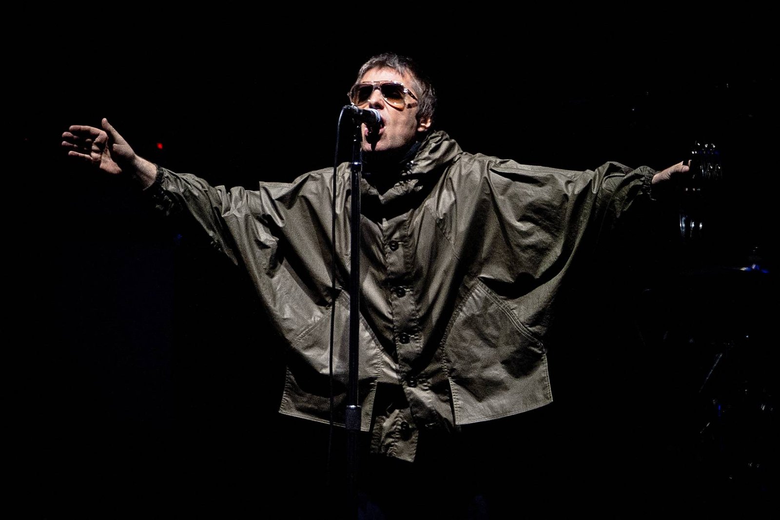 Liam Gallagher con Oasis en el escenario