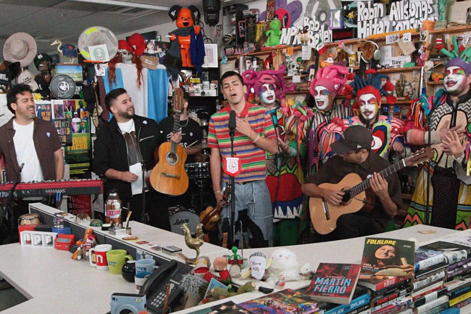 Milo J en su sesión Tiny Desk
