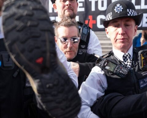 Robert del Naja es arrestado en Londres