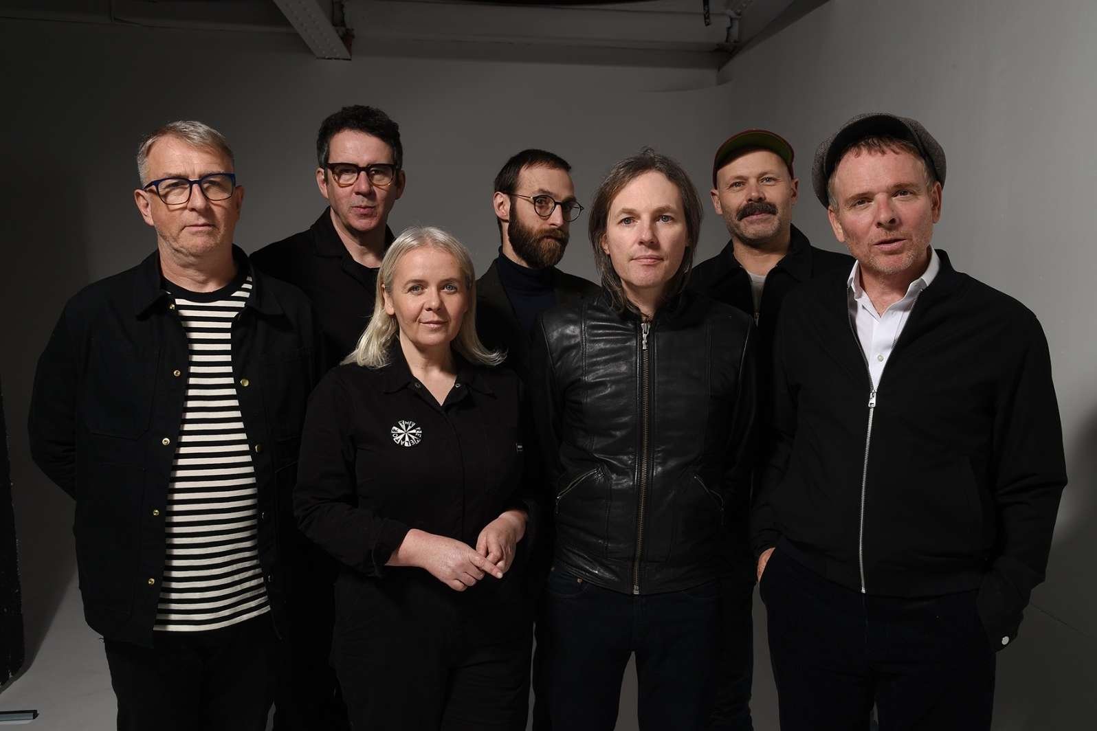 Belle & Sebastian posando