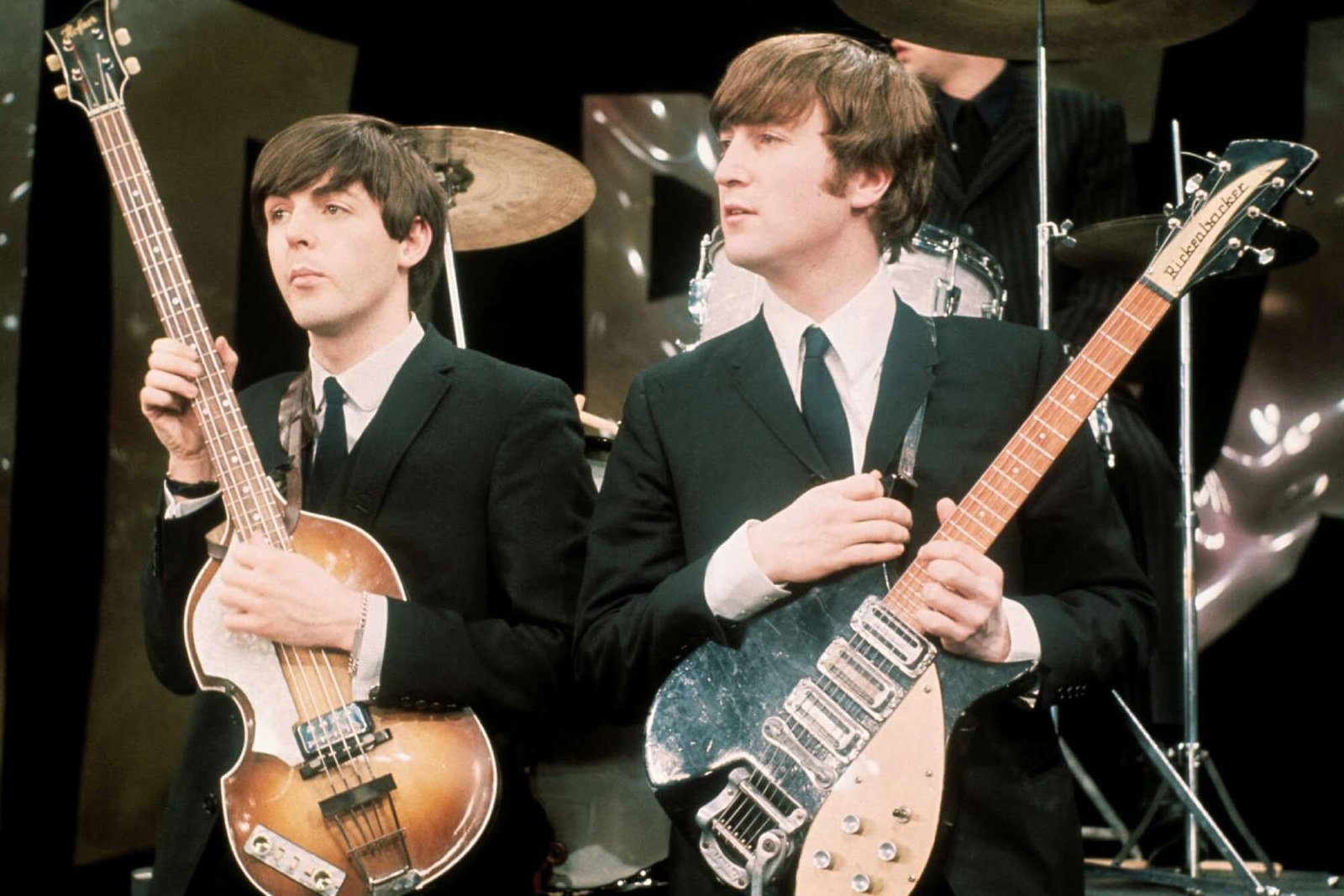 John Lennon y Paul McCartney en concierto con The Beatles