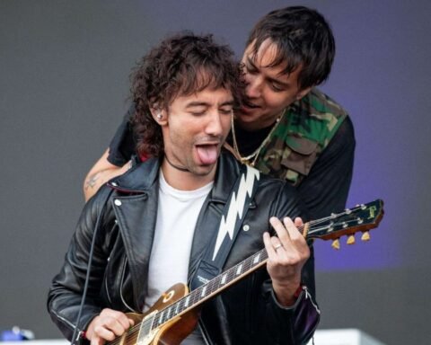 Julian Casablancas y Albert Hammond Jr de The Strokes